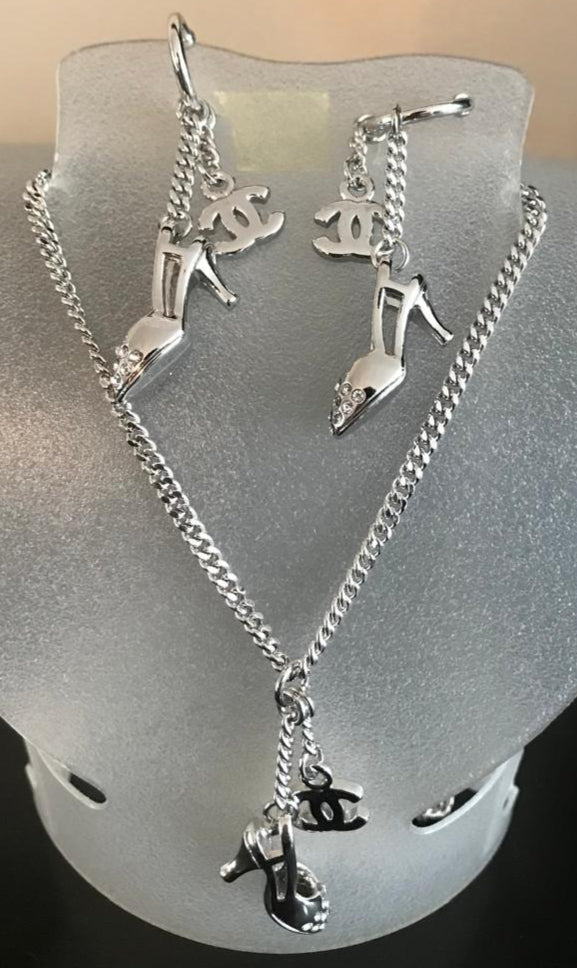 Juego Collar y Aretes para Dama CHANEL 3036