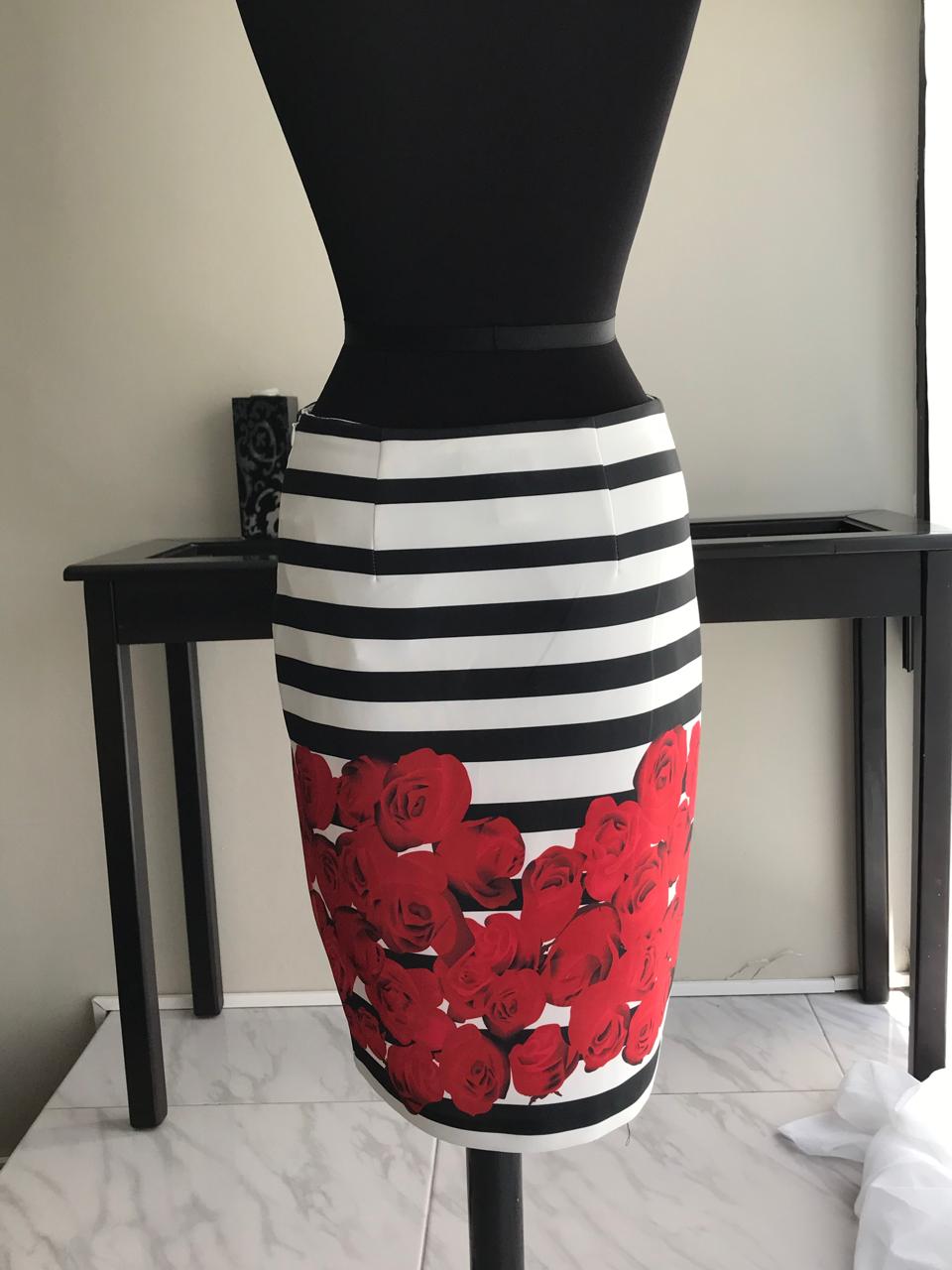 Falda para Dama Joseph Ribkoff 172749 Talla 28