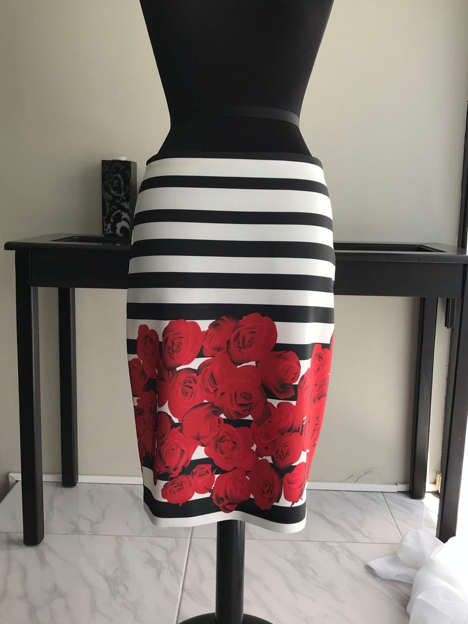 Falda para Dama Joseph Ribkoff 172749 Talla 28