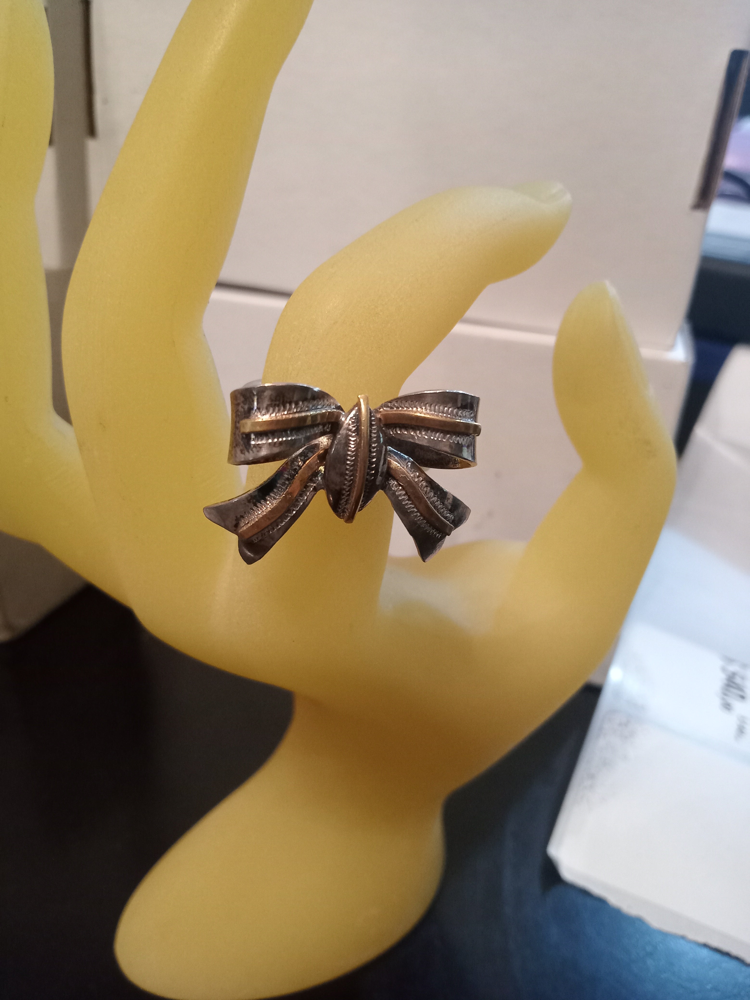 Anillo Figura Moño 197