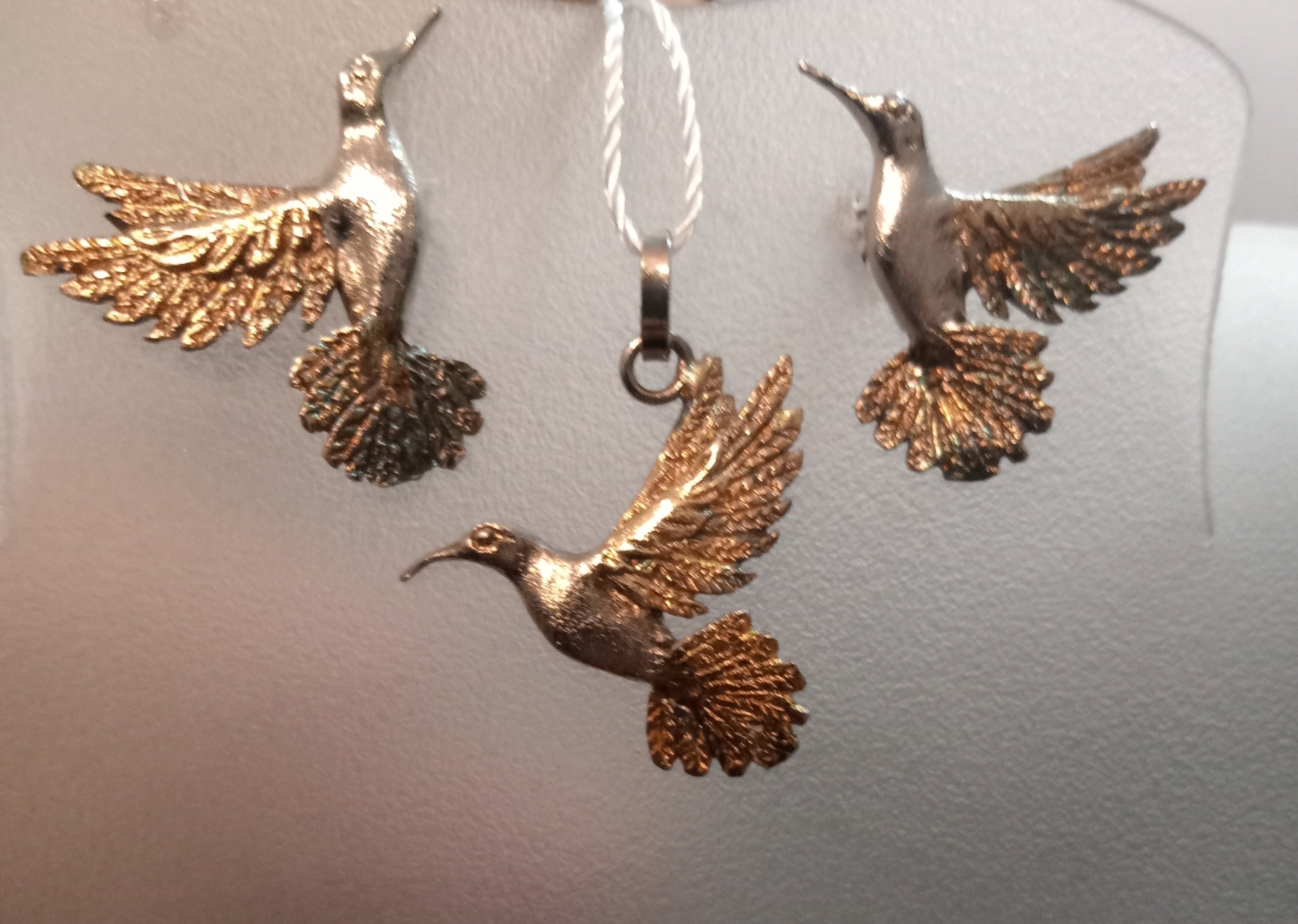 Aretes y Dije Figura Colibri 065