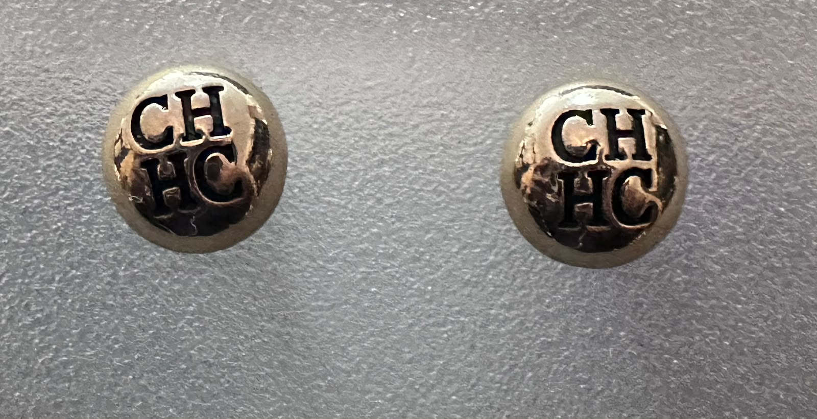 Aretes Marca CH HC 1400